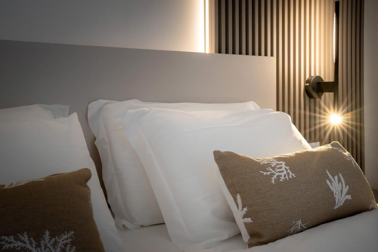 Hotel Delfino カオルレ エクステリア 写真